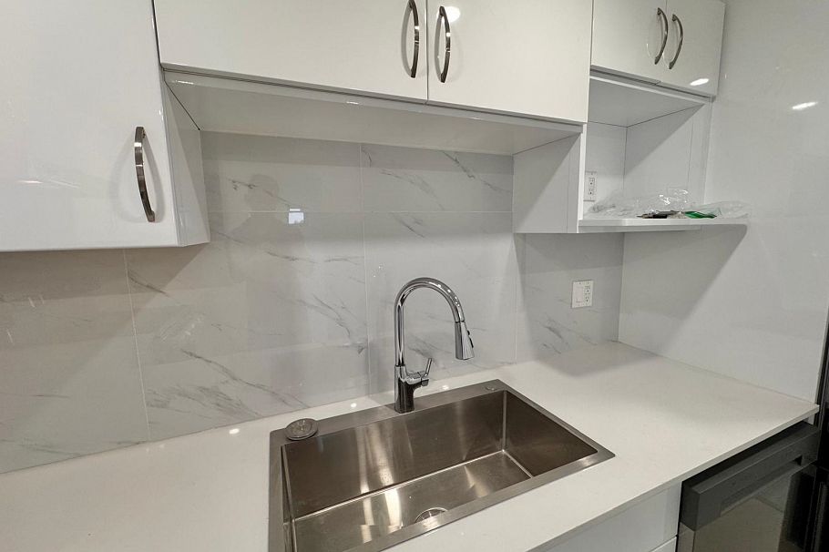 800 2528 E Broadway Vancouver, BC - 21