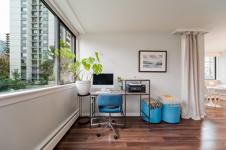 206 1740 Comox Street Vancouver, BC - 6