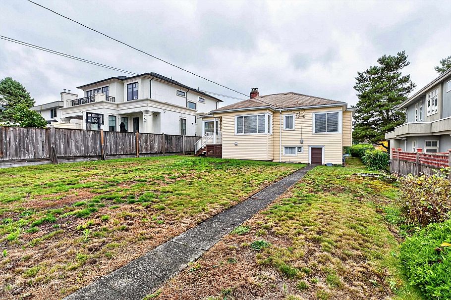 2345 W 18th Avenue Vancouver, BC - 38