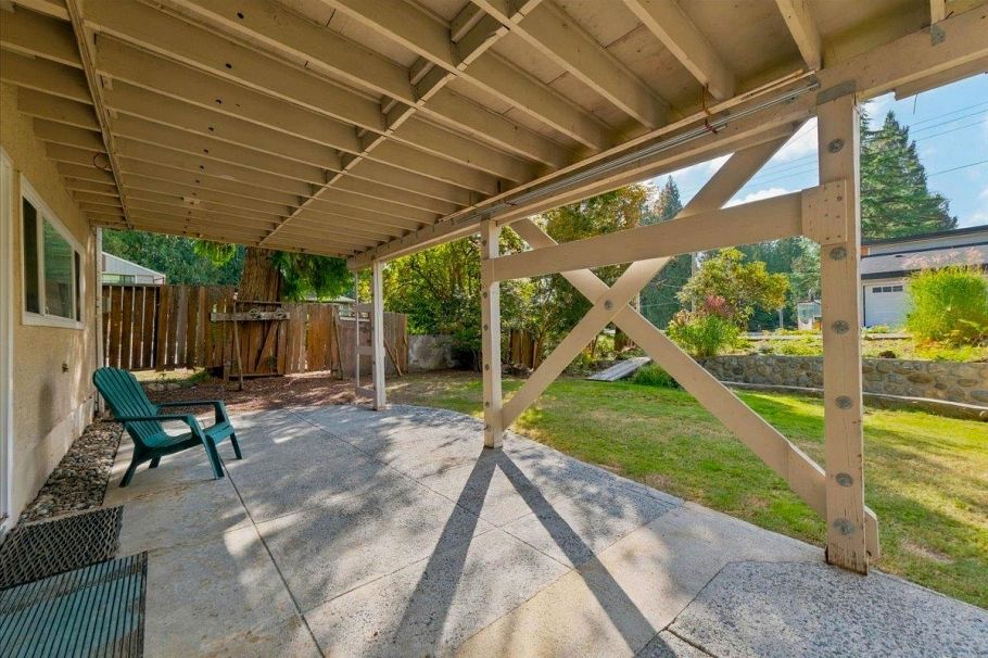 4295 Nottingham Road North Vancouver, BC - 23