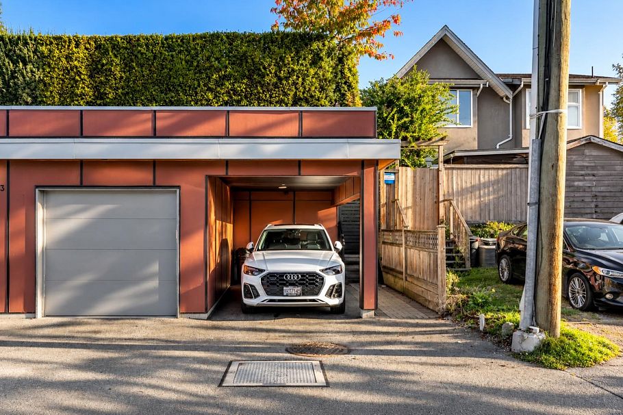 2 233 W 5th Street North Vancouver, BC - 27