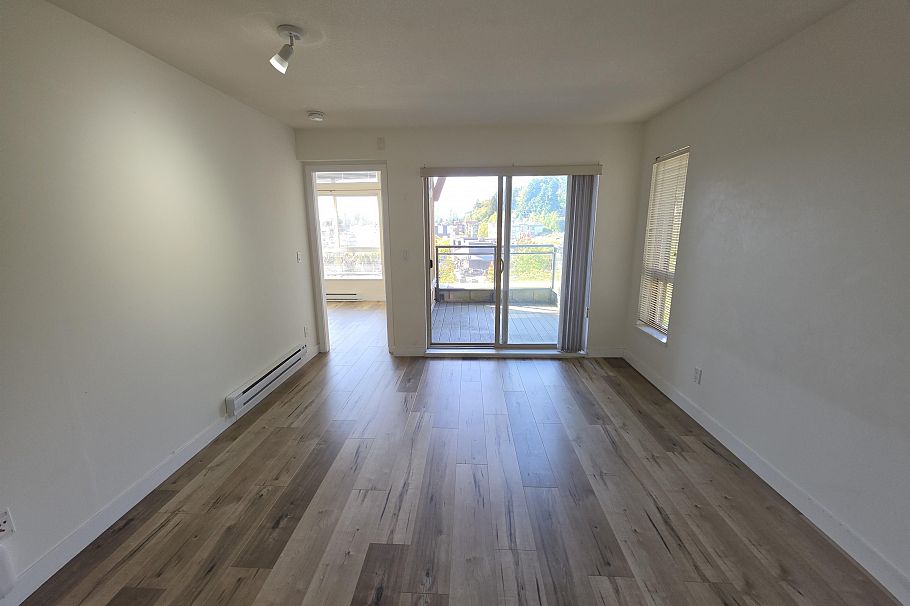 408 1633 Mackay Avenue North Vancouver, BC - 24