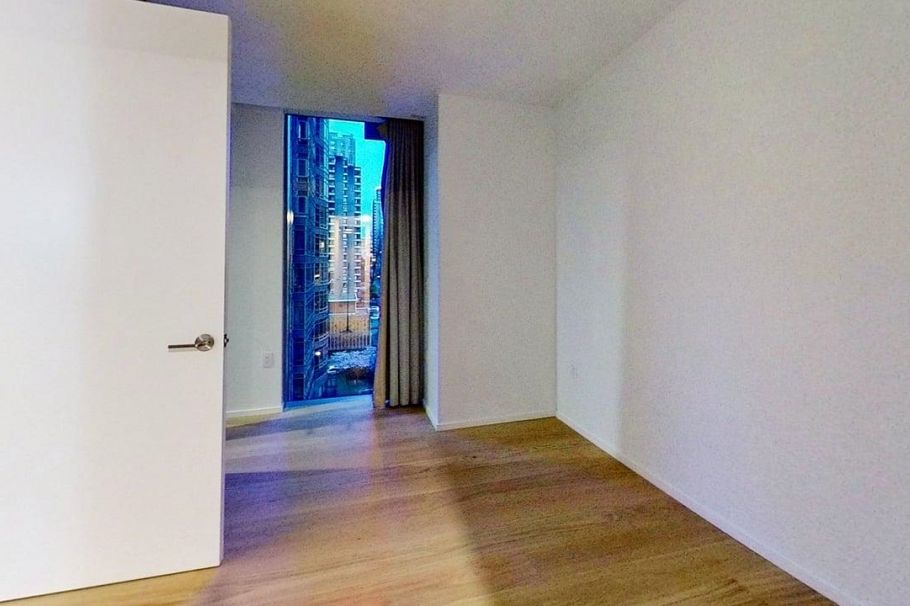 9xx 1568 ALBERNI STREET, Vancouver BC V6G 0E3 Vancouver, BC - 3