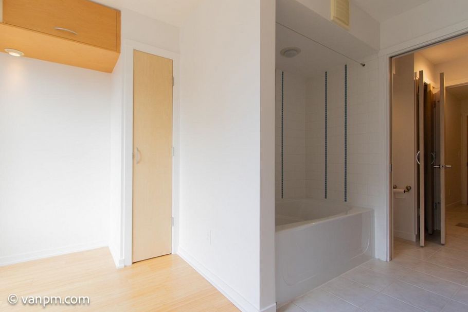 2001 969 RICHARDS STREET, Vancouver BC V6B 3B6 Vancouver, BC - 19