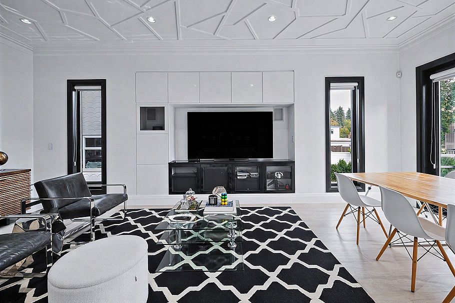 3626 E 48th Avenue Vancouver, BC - 2