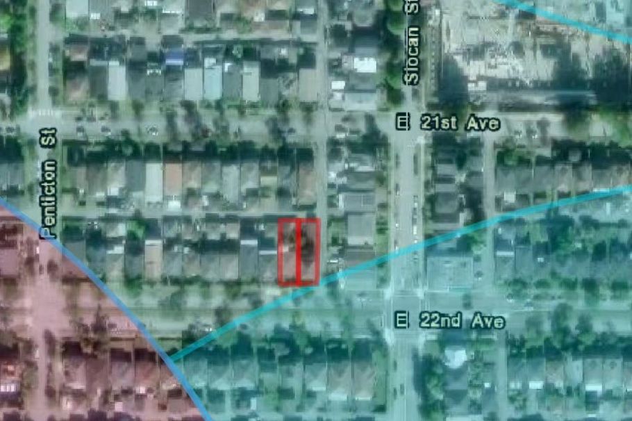 2673 E 22nd Avenue Vancouver, BC - 3