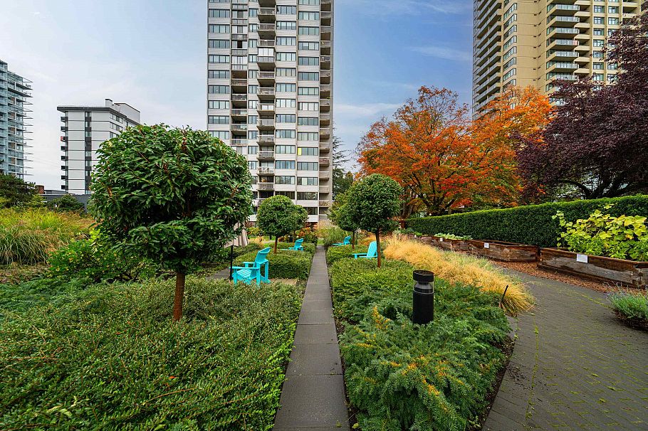 206 1740 Comox Street Vancouver, BC - 27