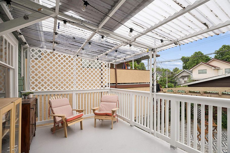 936 W 17th Avenue Vancouver, BC - 35
