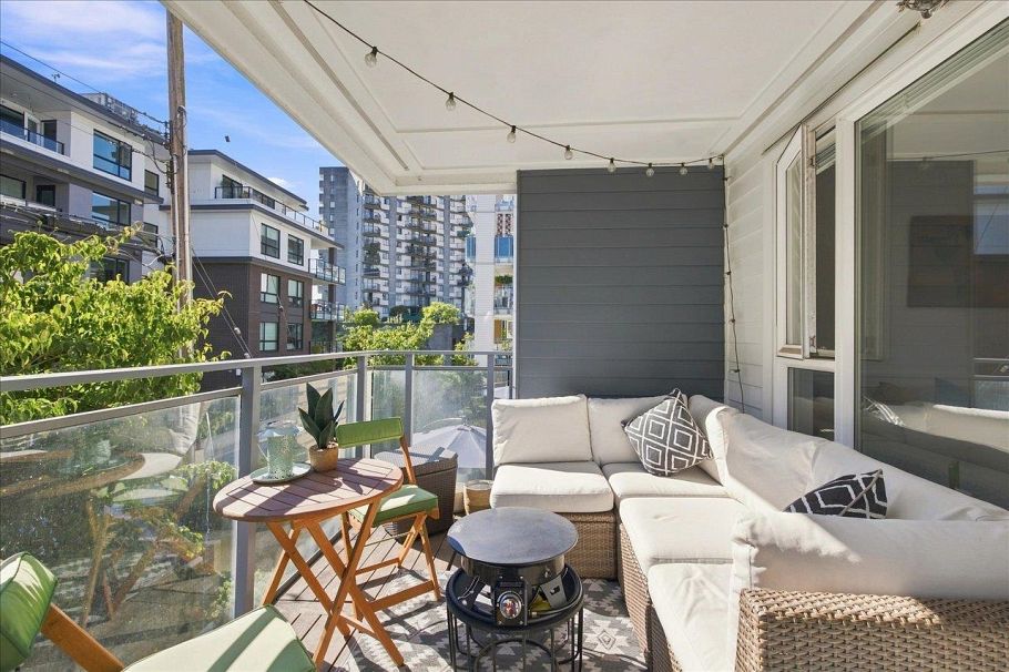 102 221 E 3rd Street North Vancouver, BC - 21