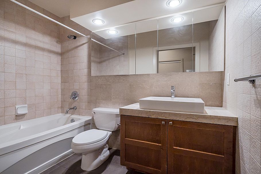 1113 1333 W Georgia Street Vancouver, BC - 18