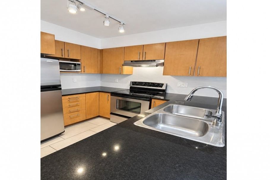 408 1633 Mackay Avenue North Vancouver, BC - 6