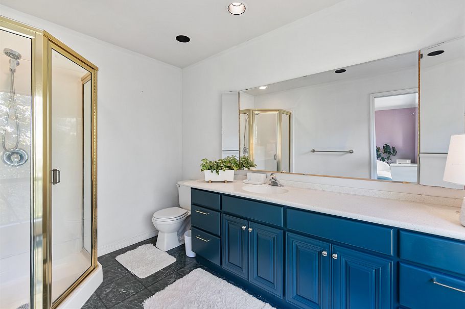 2069 Westview Drive North Vancouver, BC - 19