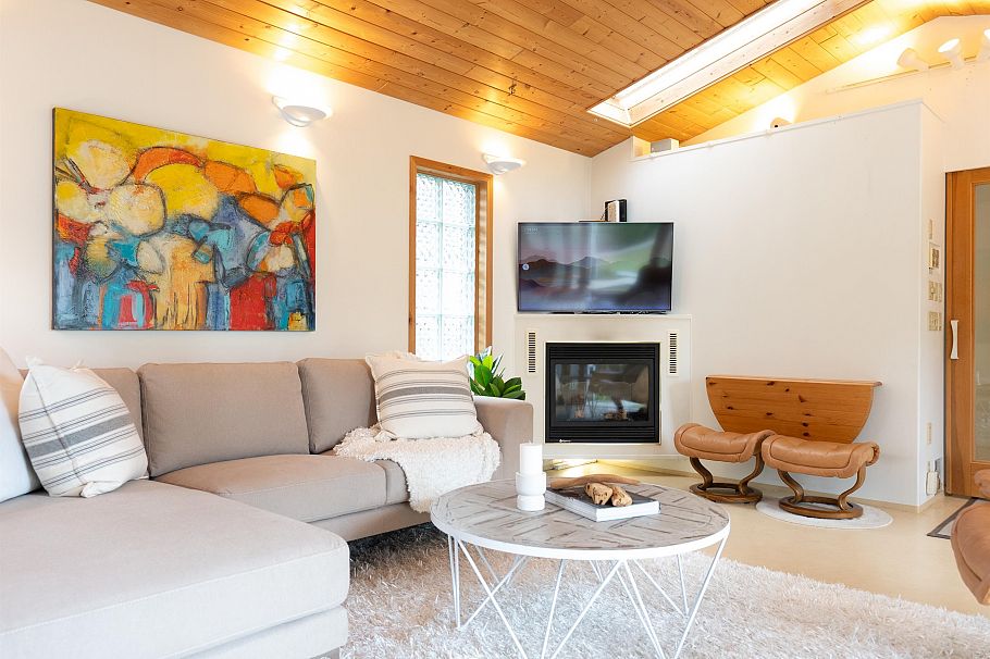 1222 Rosewood Crescent North Vancouver, BC - 23