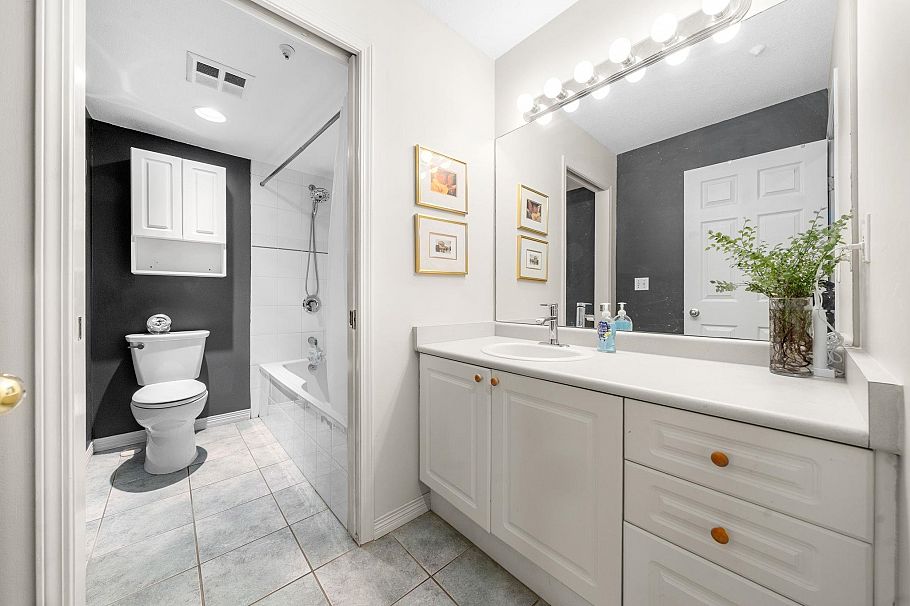 115 128 W 8th Street North Vancouver, BC - 10