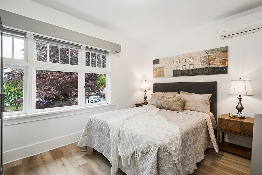 936 W 17th Avenue Vancouver, BC - 12