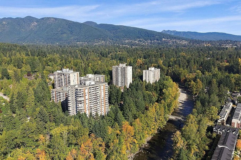 403 2024 Fullerton Avenue North Vancouver, BC - 1