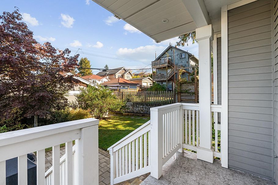 1969 E 5th Avenue Vancouver, BC - 27