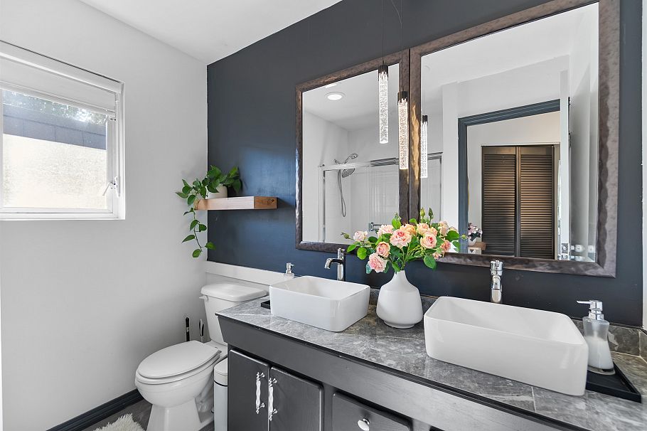 2069 Westview Drive North Vancouver, BC - 28