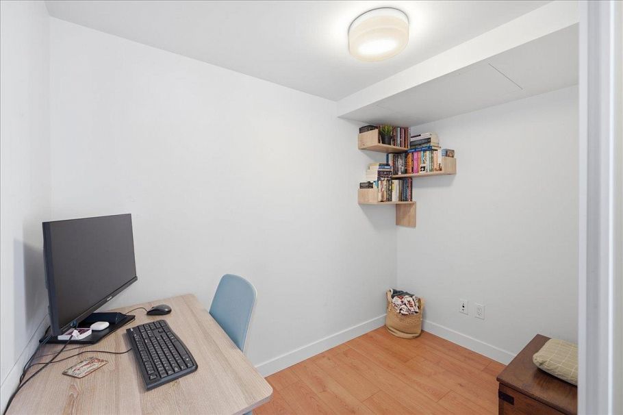 102 221 E 3rd Street North Vancouver, BC - 18