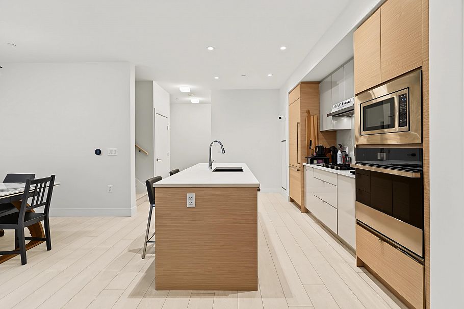 1 8508 Jack Uppal Street Vancouver, BC - 5