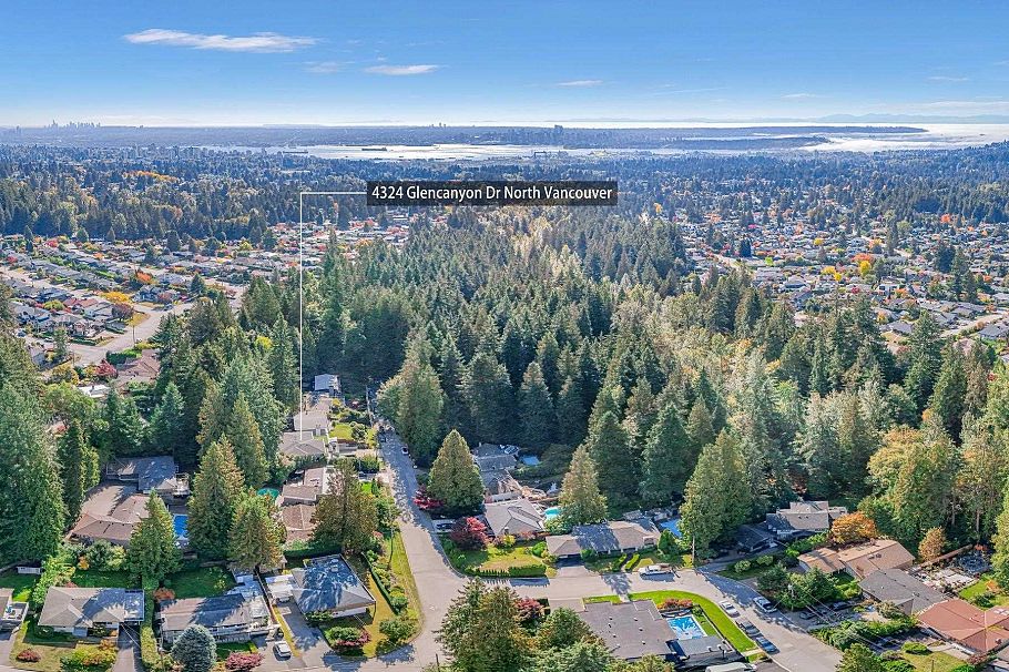 4324 Glencanyon Drive North Vancouver, BC - 34