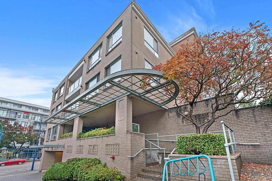 302 5818 Lincoln Street Vancouver, BC - 25