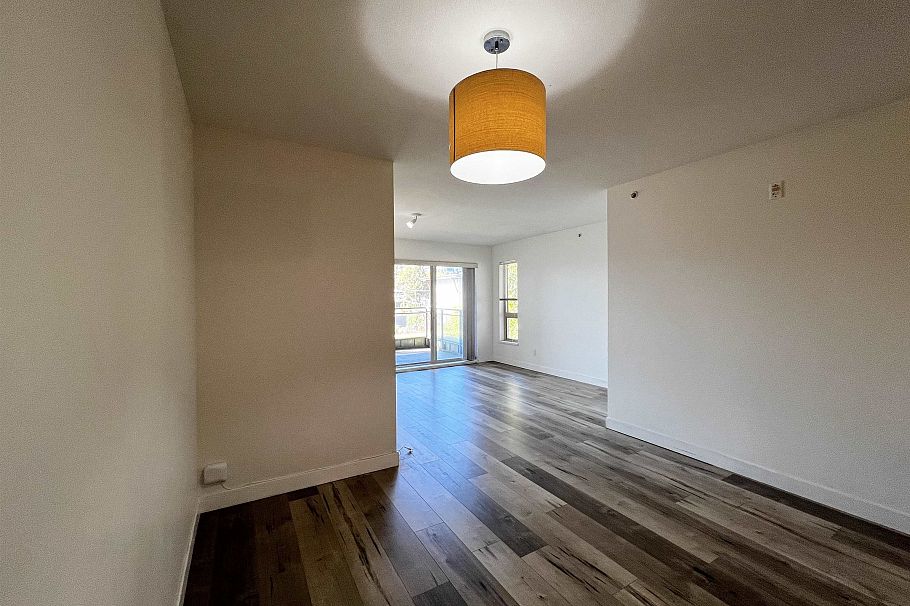 408 1633 Mackay Avenue North Vancouver, BC - 15