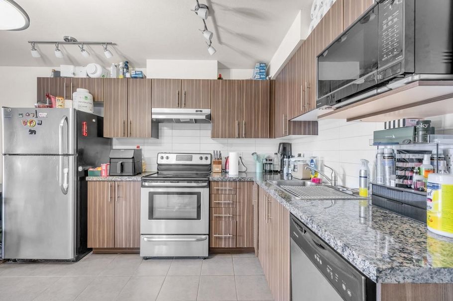 PH7 1239 Kingsway Vancouver, BC - 18