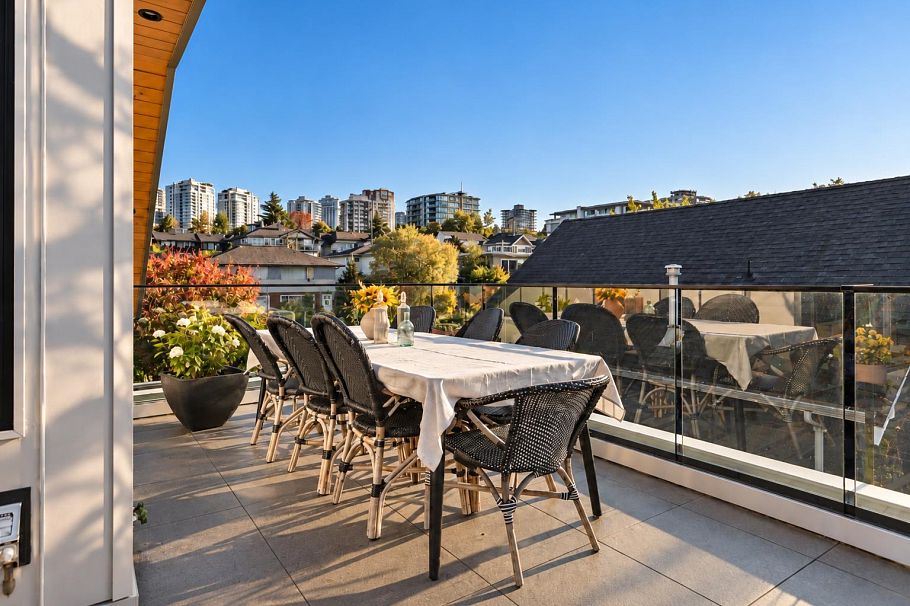 2 233 W 5th Street North Vancouver, BC - 25
