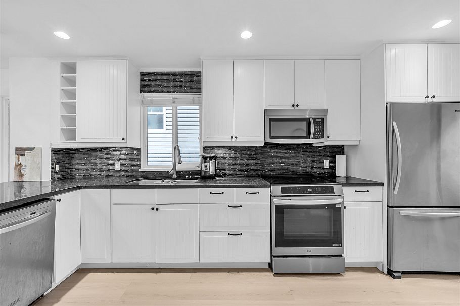 3638 Maginnis Avenue North Vancouver, BC - 7