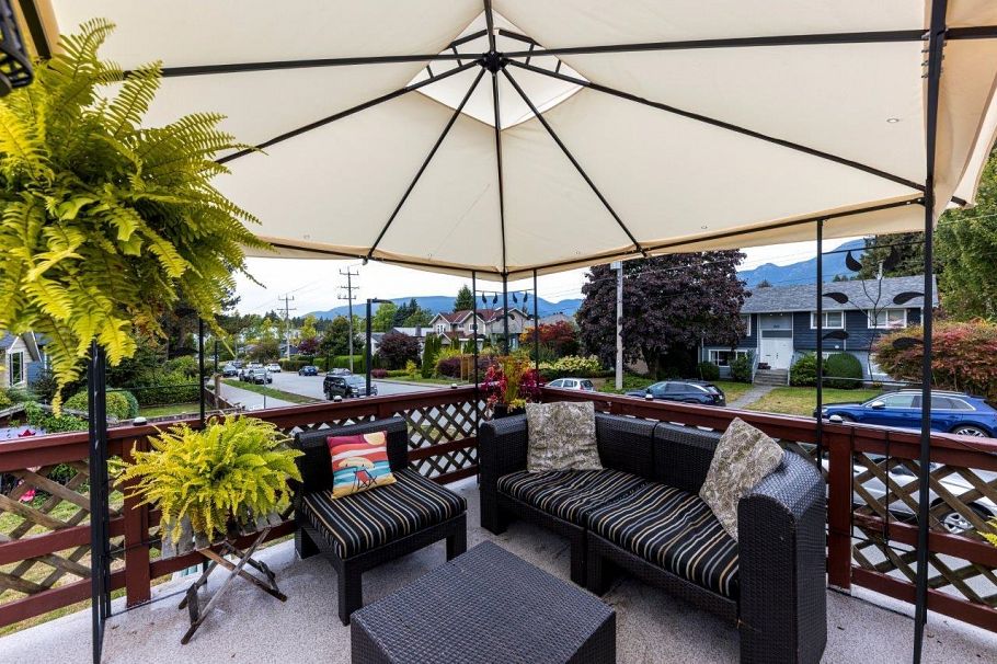 2057 Mahon Avenue North Vancouver, BC - 22