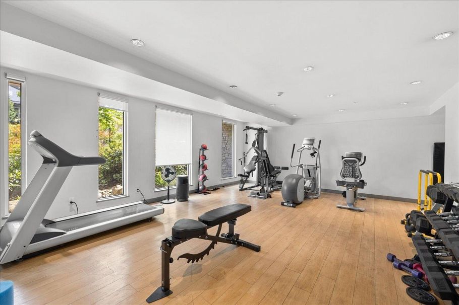 102 221 E 3rd Street North Vancouver, BC - 22