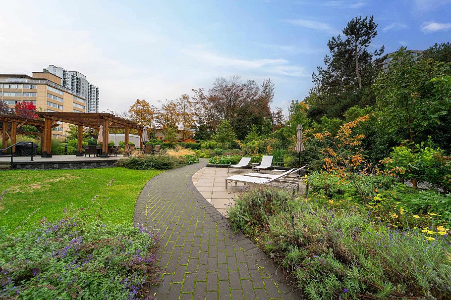206 1740 Comox Street Vancouver, BC - 23