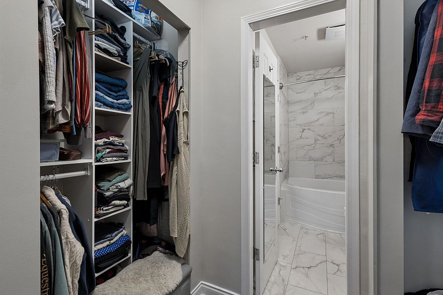 101 1675 W 10th Avenue Vancouver, BC - 22