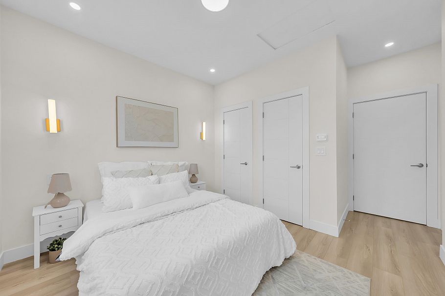 1 3581 Haida Drive Vancouver, BC - 21