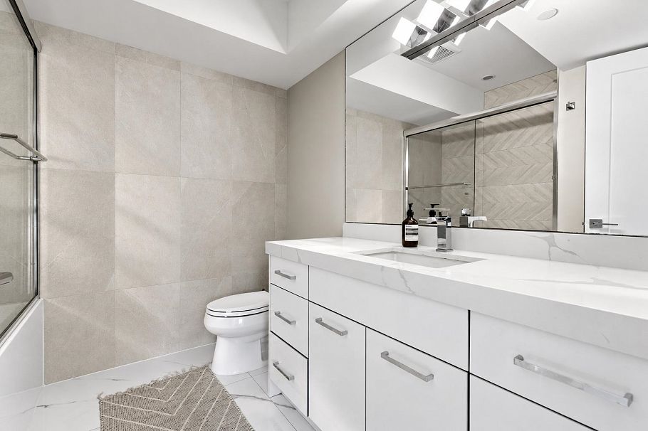 2 233 W 5th Street North Vancouver, BC - 17