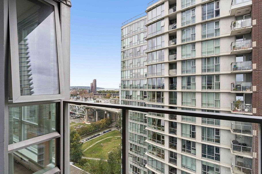 2208 1495 Richards Street Vancouver, BC - 28