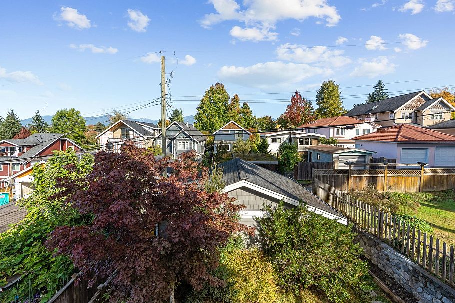 1969 E 5th Avenue Vancouver, BC - 20