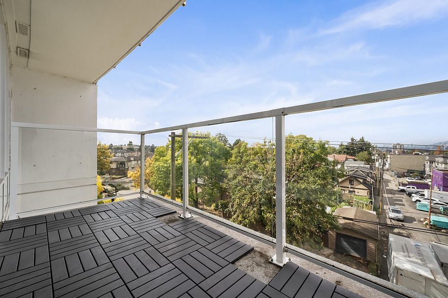 603 4638 Gladstone Street Vancouver, BC - 16
