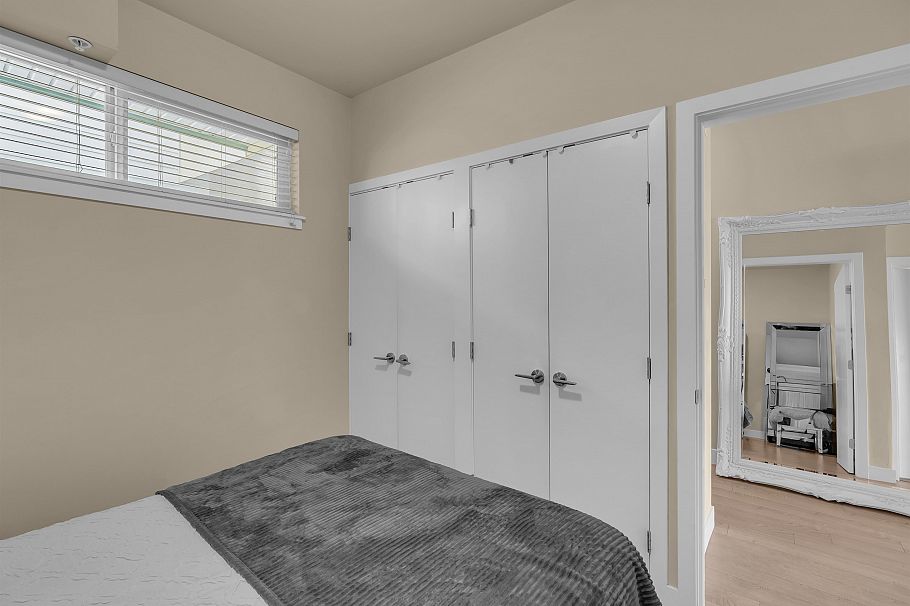 505 388 Kootenay Street Vancouver, BC - 3