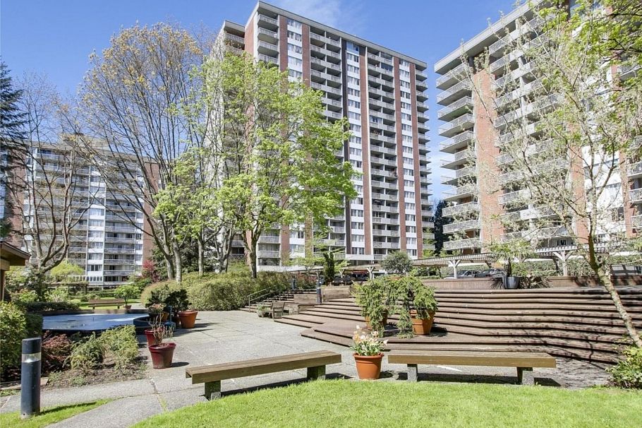 905 2016 Fullerton Avenue North Vancouver, BC - 2