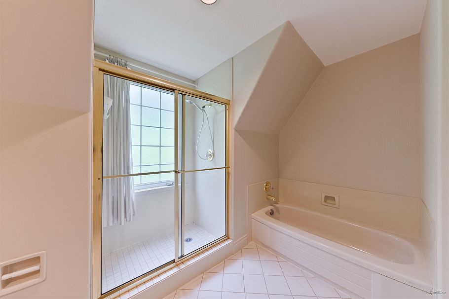 8530 Anglers Place Vancouver, BC - 26