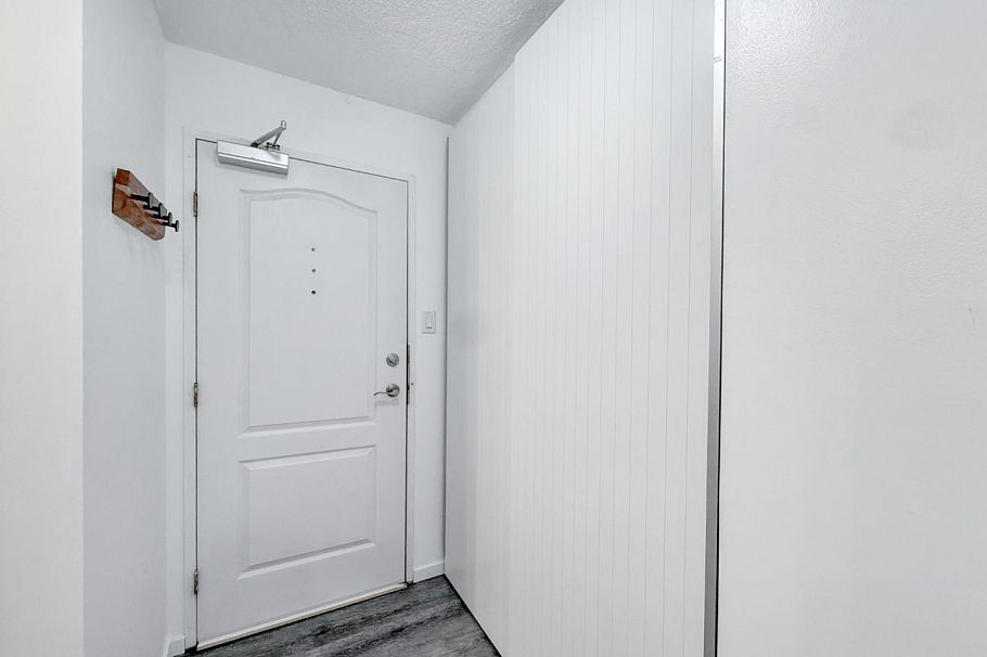 905 2016 Fullerton Avenue North Vancouver, BC - 3