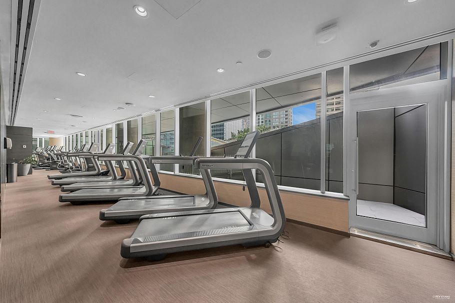2305 1151 W Georgia Street Vancouver, BC - 3