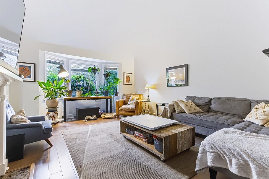 7455 West Boulevard Vancouver, BC - 3