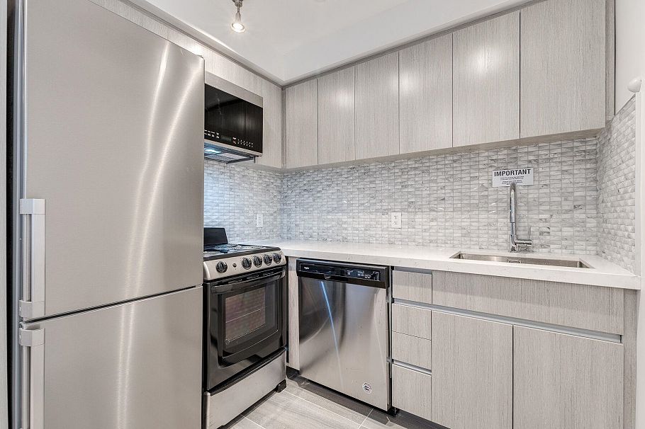 1429 HARO STREET, Vancouver BC V6G 1G5 Vancouver, BC - 16