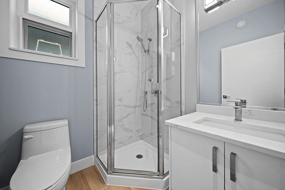 1 2557 W King Edward Street Vancouver, BC - 9