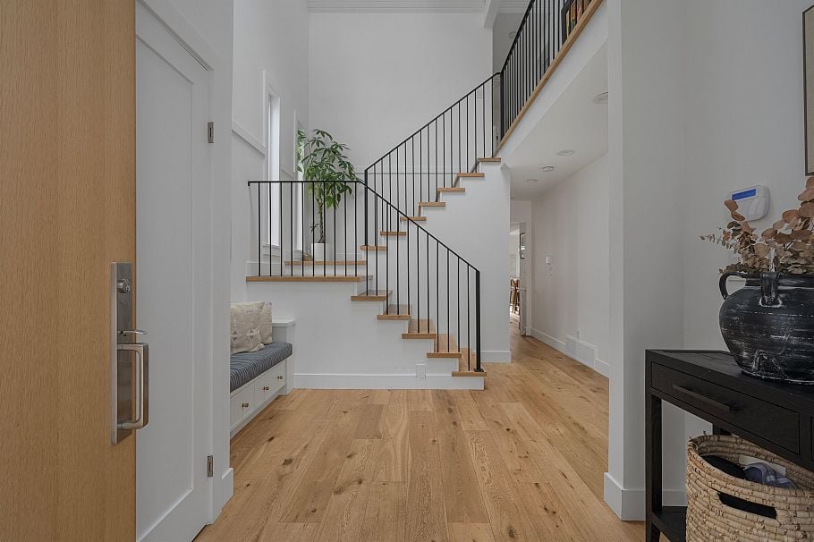 3250 W 37th Avenue Vancouver, BC - 2