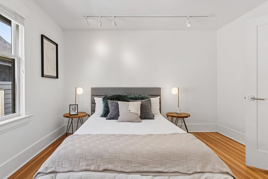 1204 E 14th Avenue Vancouver, BC - 13