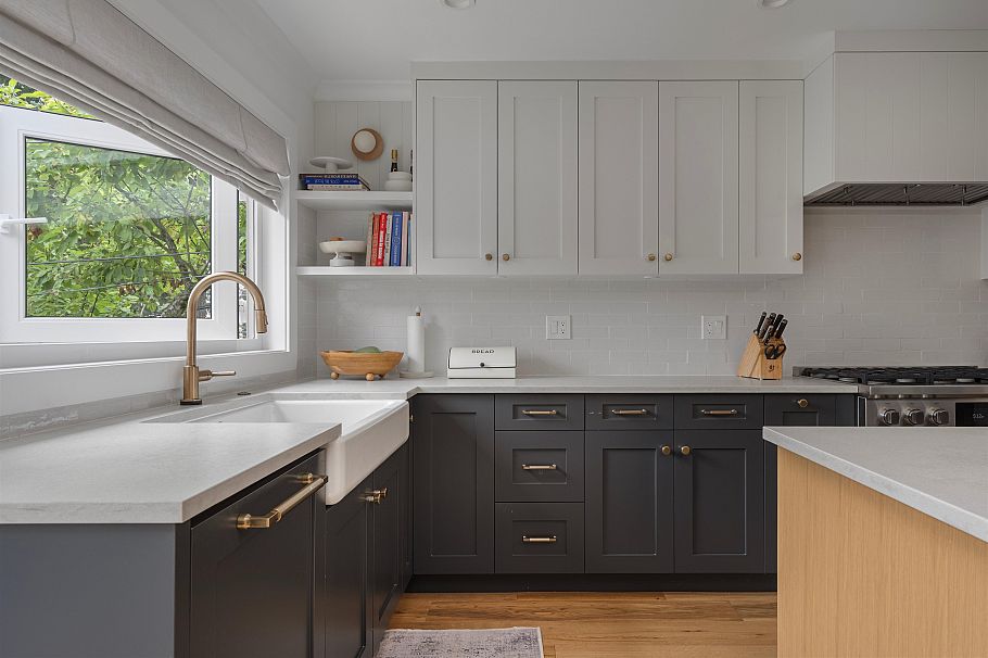 3250 W 37th Avenue Vancouver, BC - 12